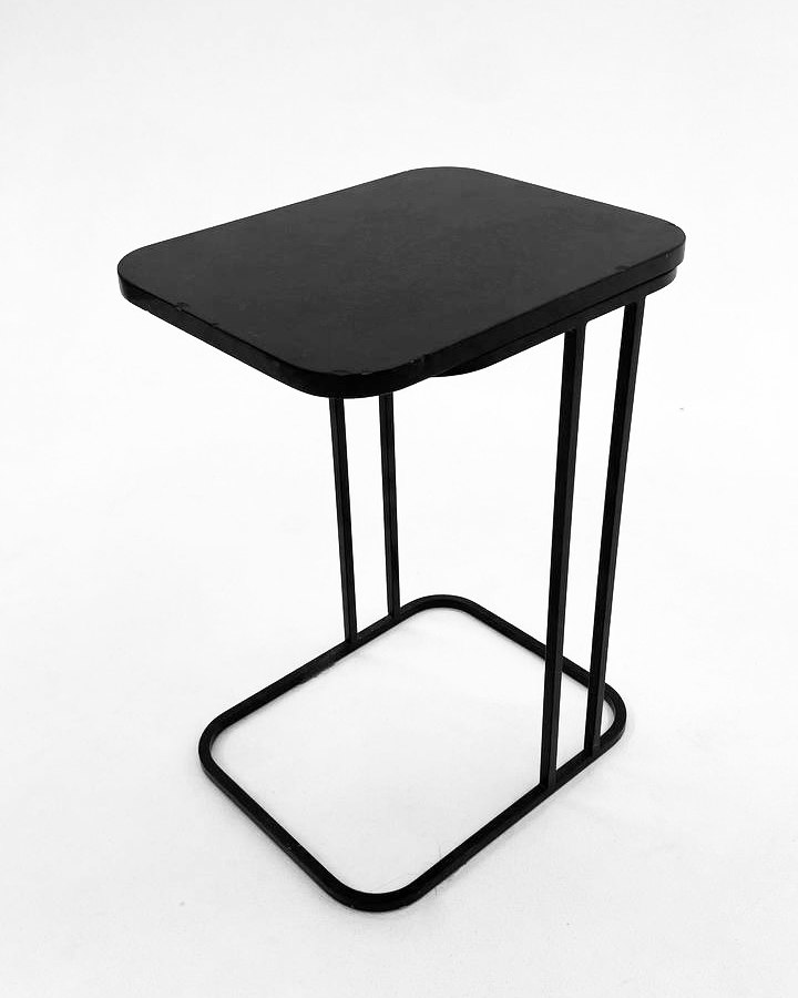 Столик  журнальный со столешницей из натурального черного мрамора