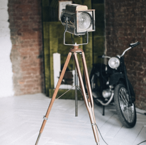 Торшер винтажный индустриальный на треноге