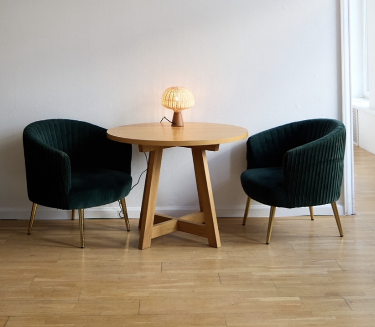 Стол обеденный дубовый круглый