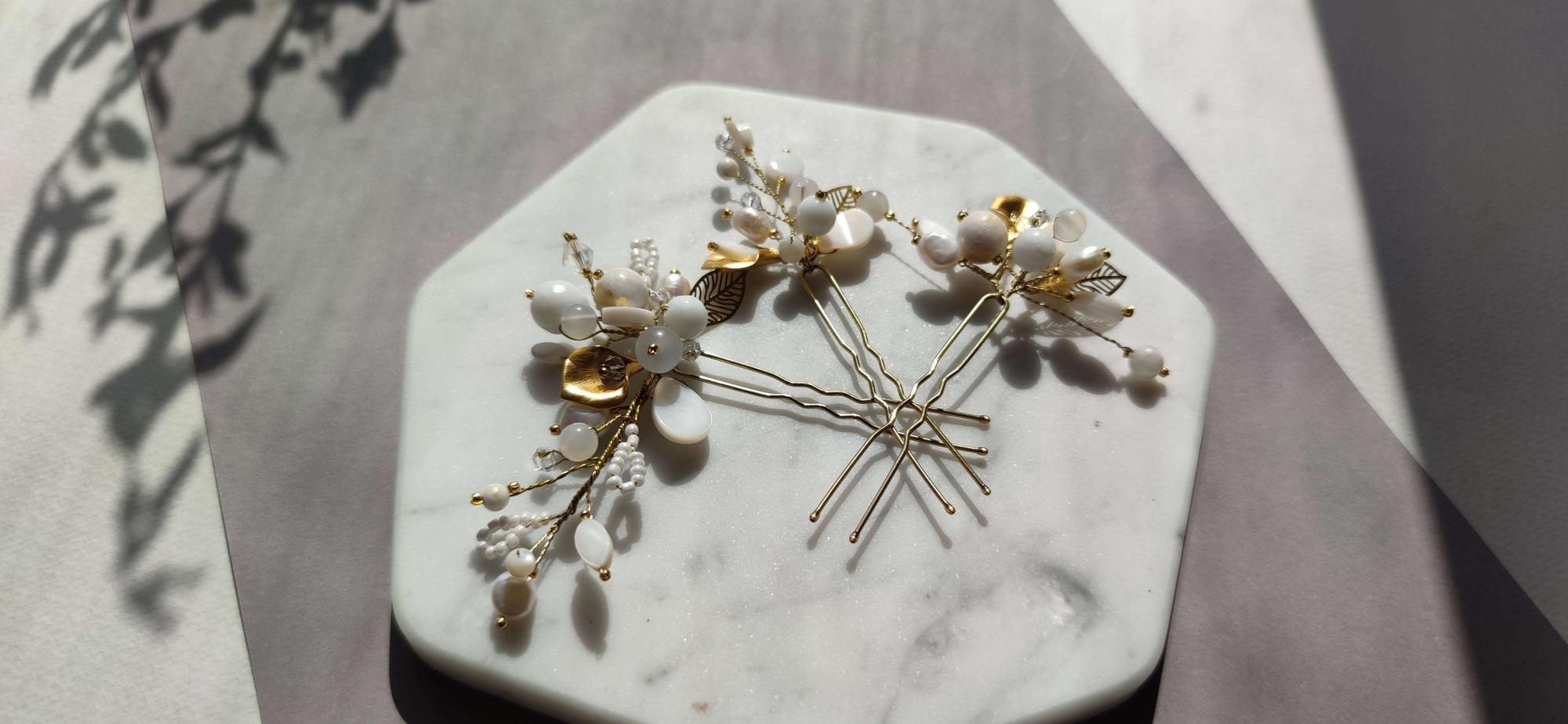 Набор из шпилек в золотом  цвете SET TWO