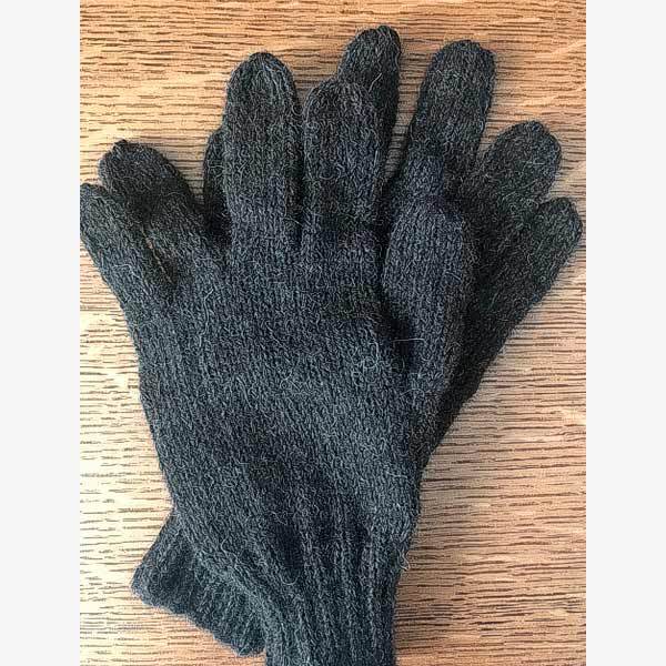 © Modified Army Gloves by Selyn Birnbaum • www.ravelry.com