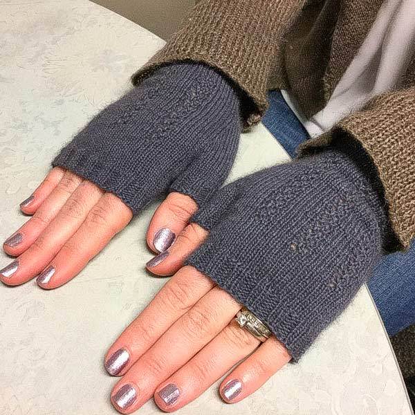 © Plain Jhaynes by Anne Hanson • www.ravelry.com