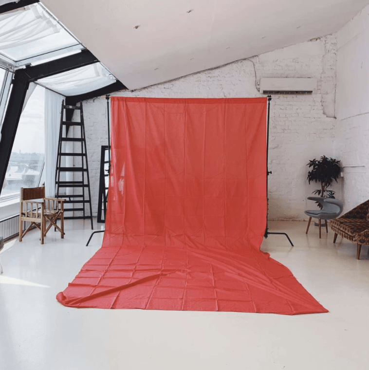 Светло-красный фон