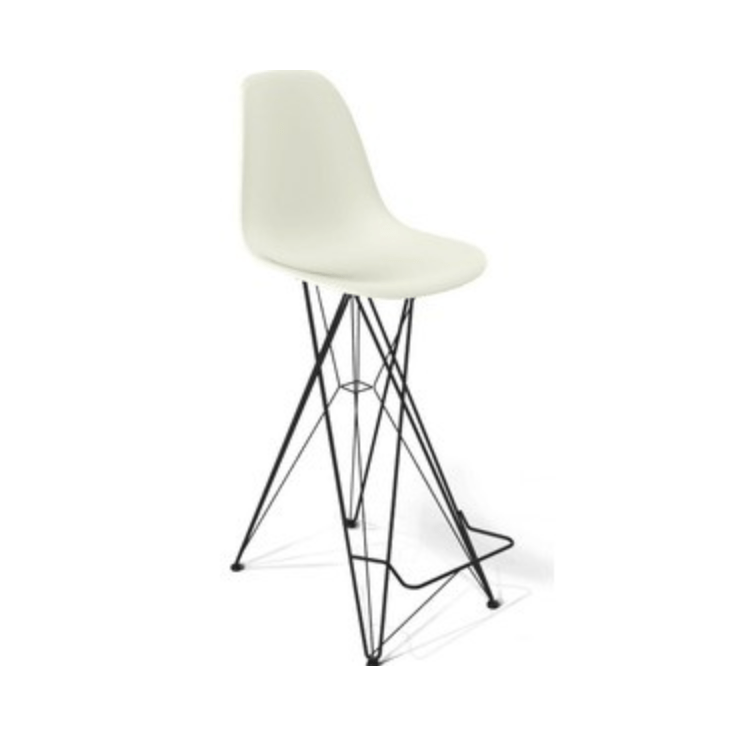 Стул белый Eames на черном каркасе