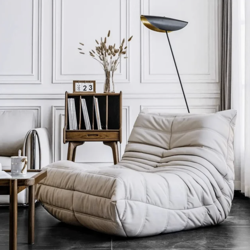 Кресло белое мягкое