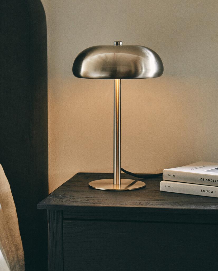 Маленькая монохромная лампа