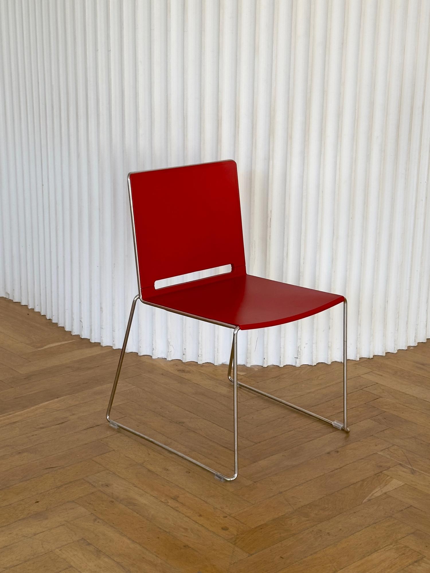 Стул красный La Filo