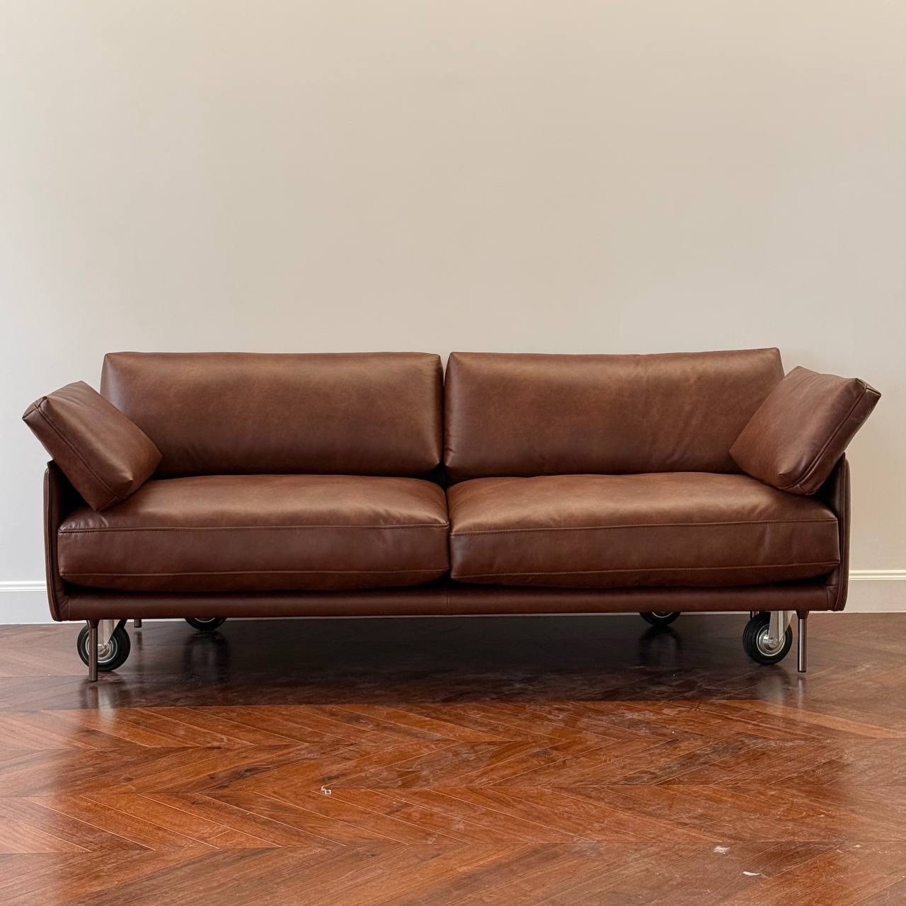 Диван Веллингтон