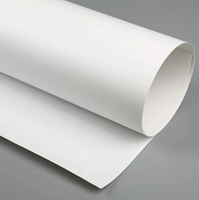 Фон пластиковый 100х140см Белый матовый