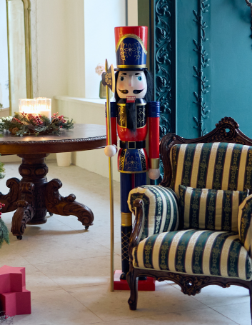 Щелкунчик ростовой