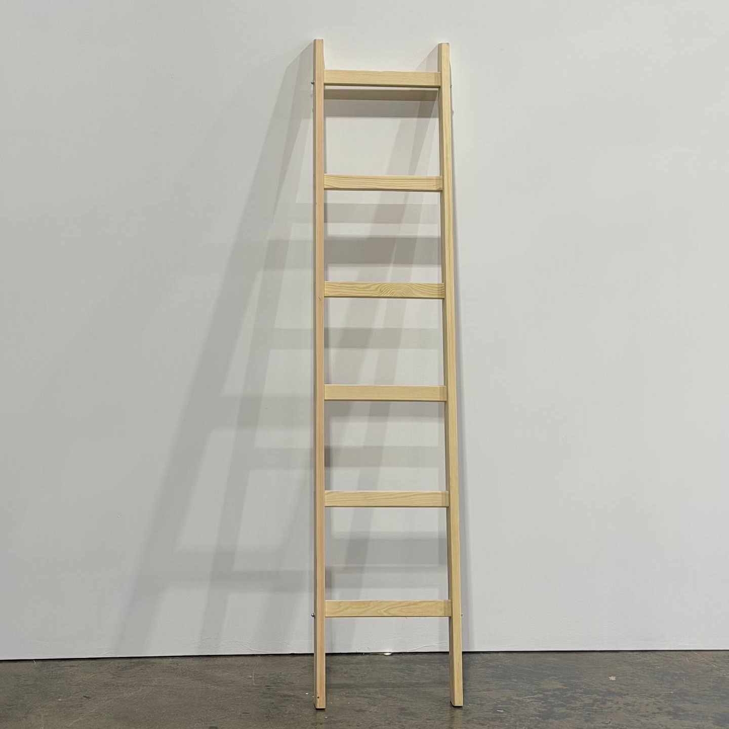 Деревянная лестница