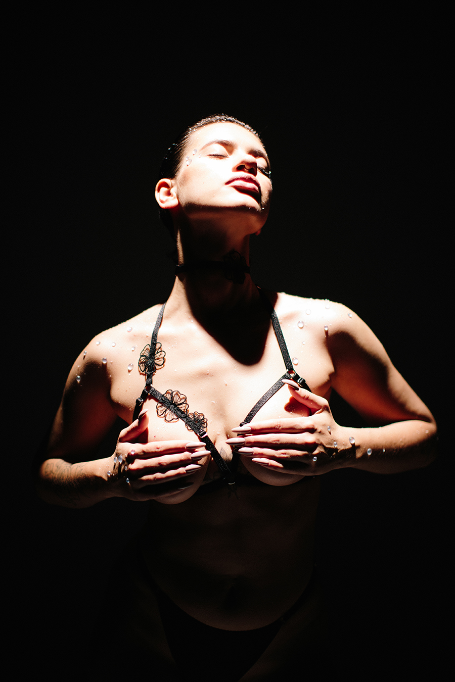 Украшение-лиф DELICATE FLOWERS