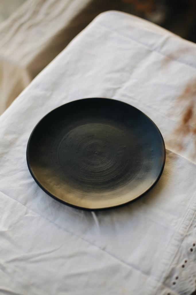 Тарелка ручной работы
