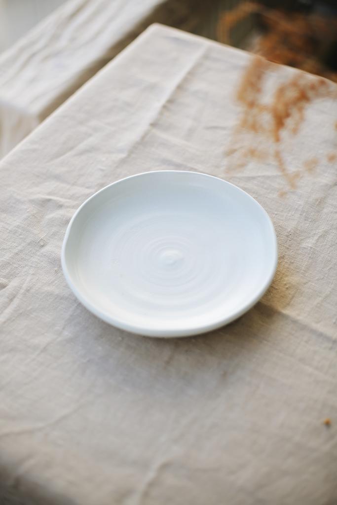 Тарелка нежно-голубая