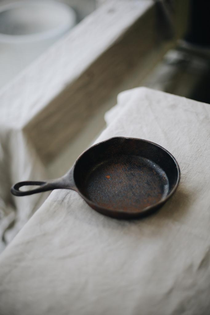 чугунная сковорода мини