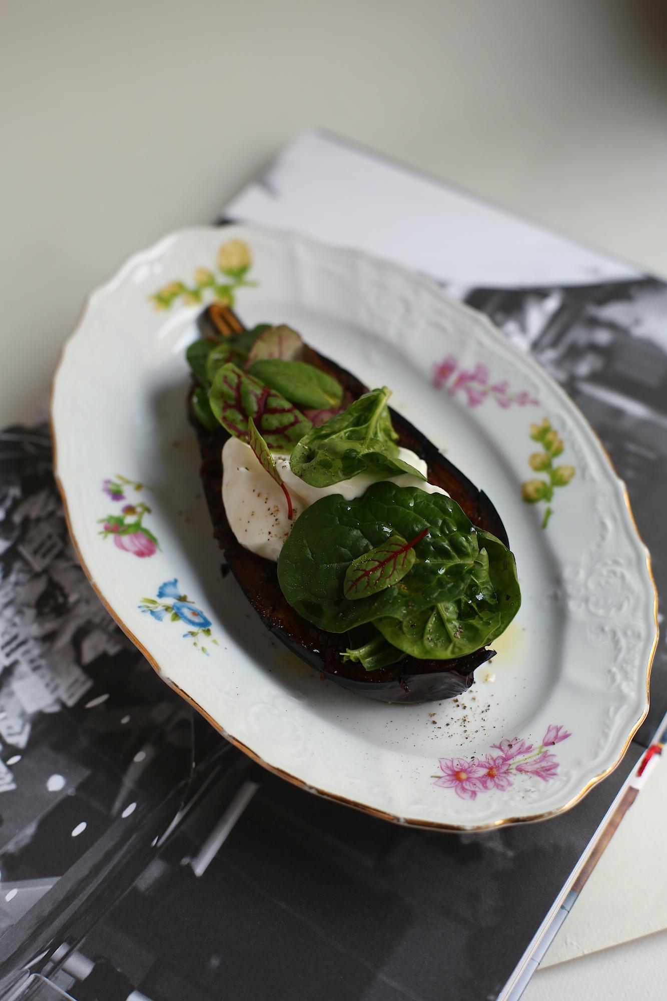 Cладкий баклажан, козий сыр