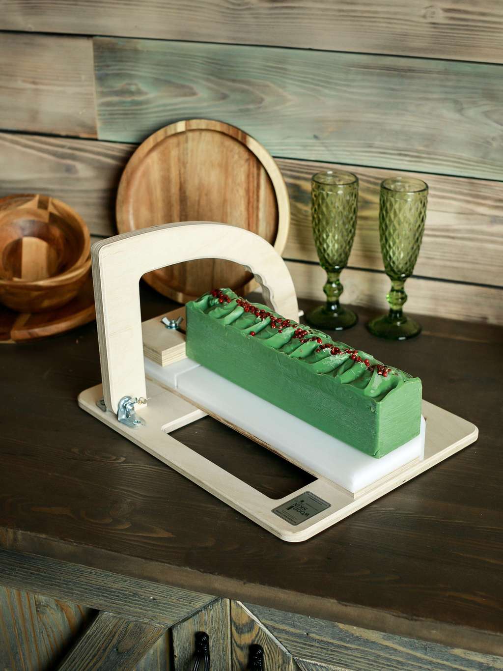 Single wire soap cutter from birch plywood