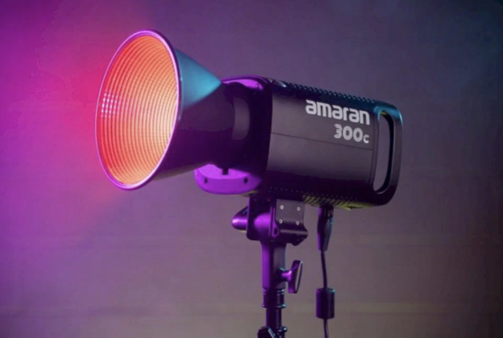 Осветитель светодиодный Aputure Amaran 300c (RGB)