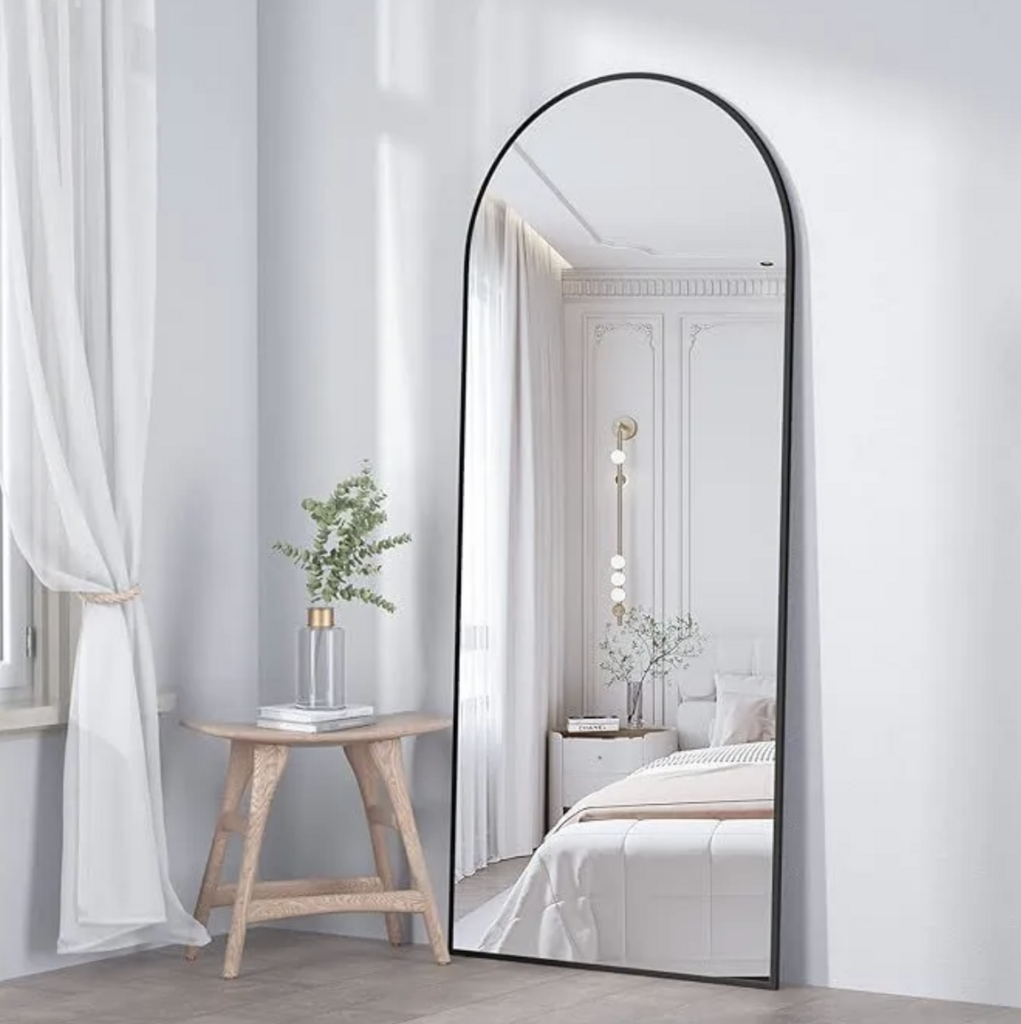 Зеркало арочного типа с ножкой