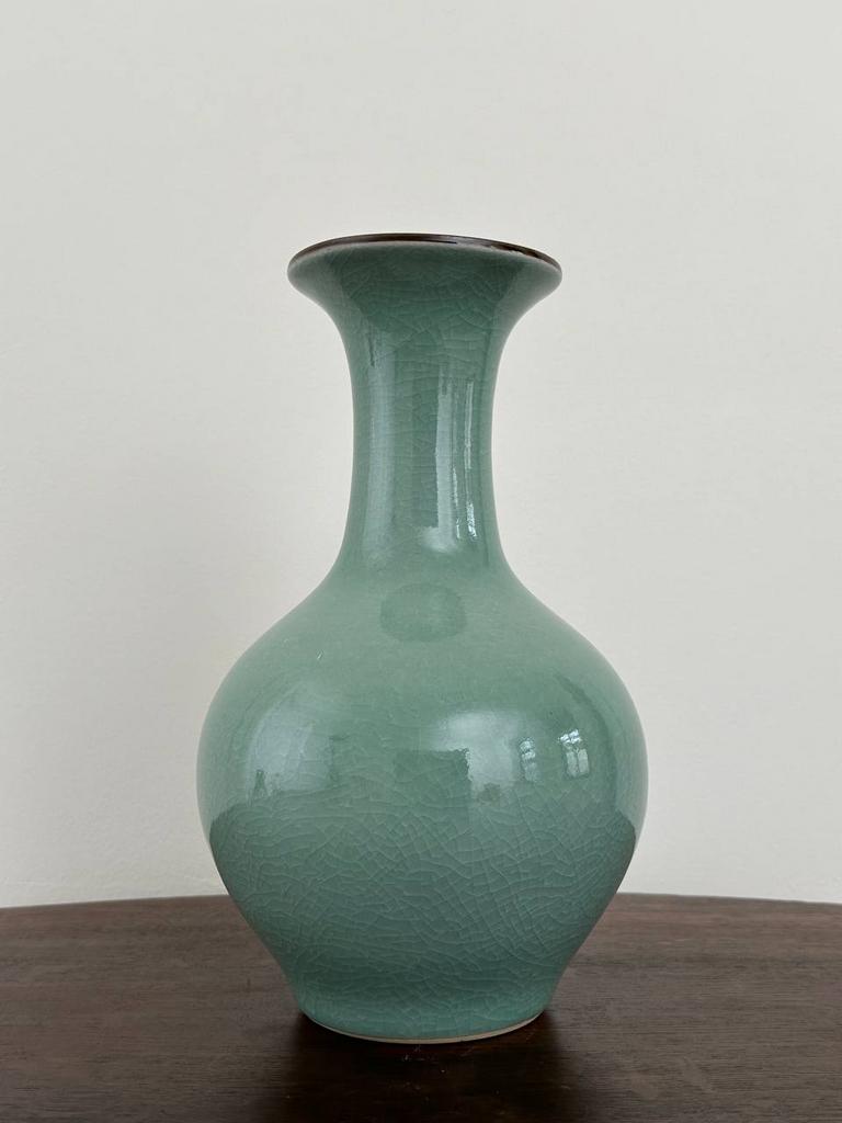 Керамическая ваза WANG NI ER QI